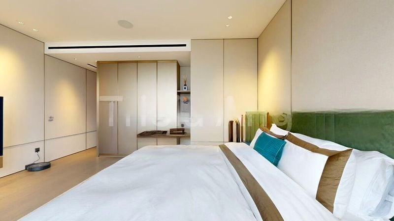 REIGNWOOD HAMILTON SCOTTS 15