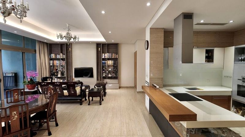 BISHOPSGATE RESIDENCES 9