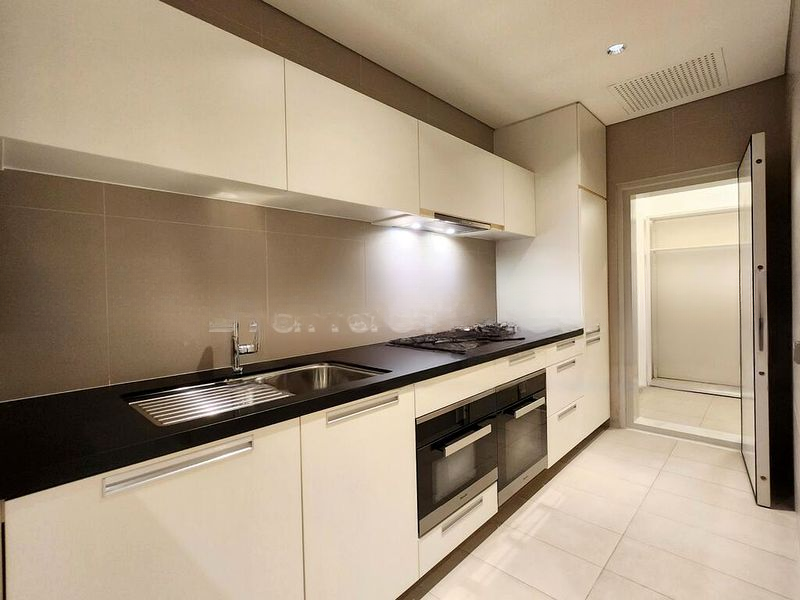 3 ORCHARD BY-THE-PARK 11