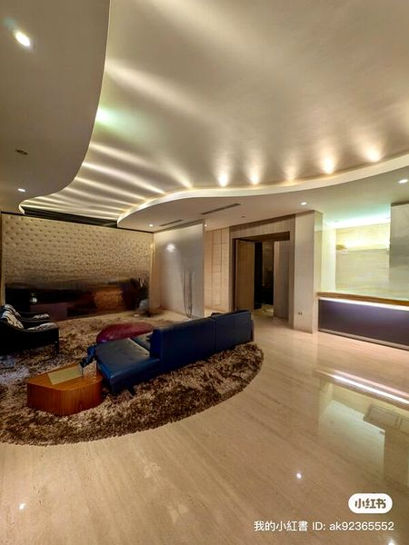 BISHOPSGATE RESIDENCES 13