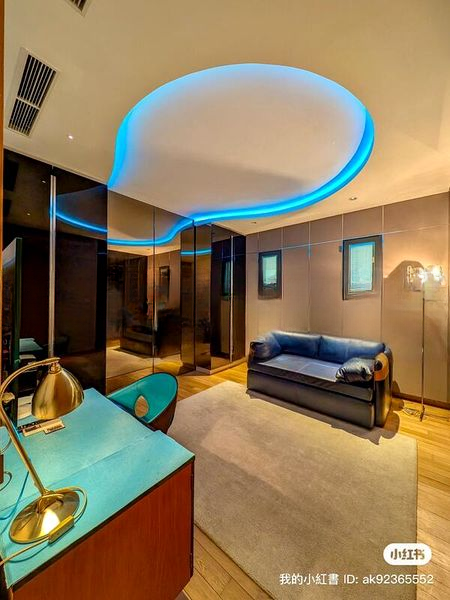 BISHOPSGATE RESIDENCES 12