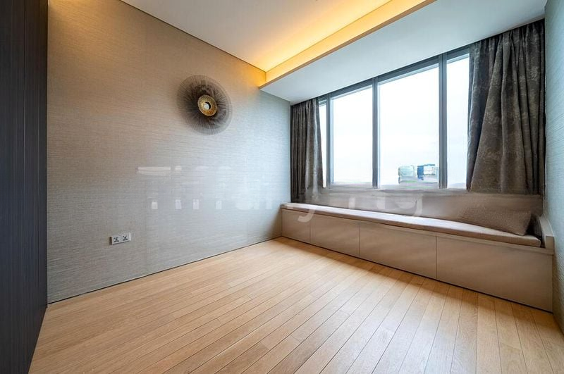 TWENTYONE ANGULLIA PARK 7