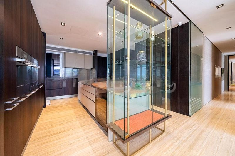 TWENTYONE ANGULLIA PARK 11