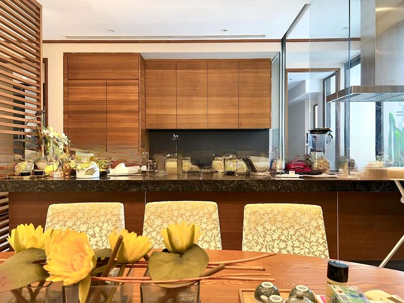 REIGNWOOD HAMILTON SCOTTS 3