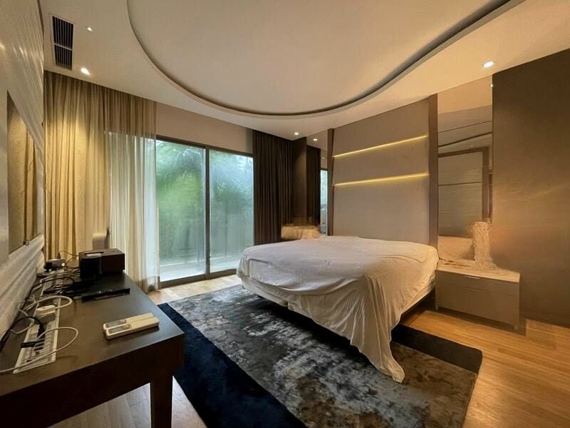 BISHOPSGATE RESIDENCES 8