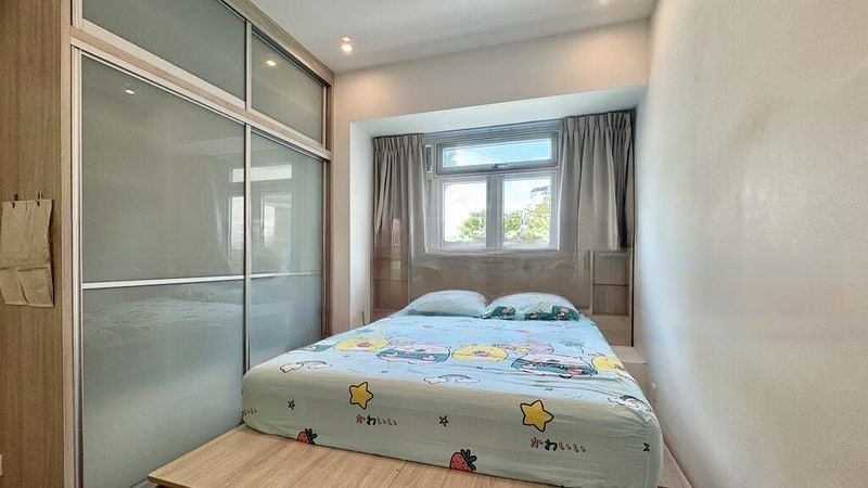 EAST ELEGANCE 7