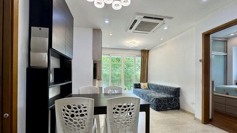 EAST ELEGANCE 10