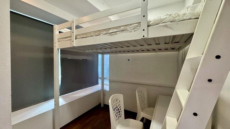 EAST ELEGANCE 4