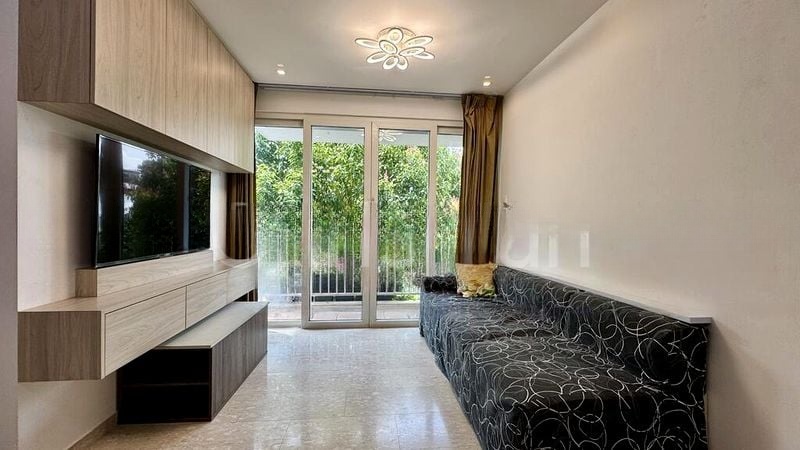 EAST ELEGANCE 12