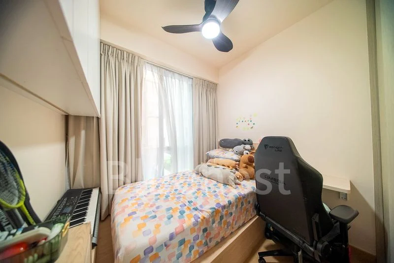 TREASURE AT TAMPINES 7