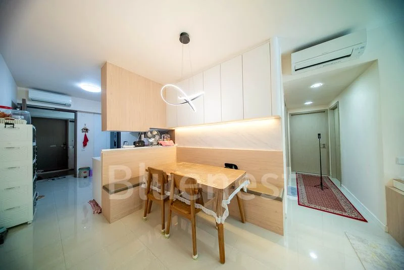 TREASURE AT TAMPINES 10