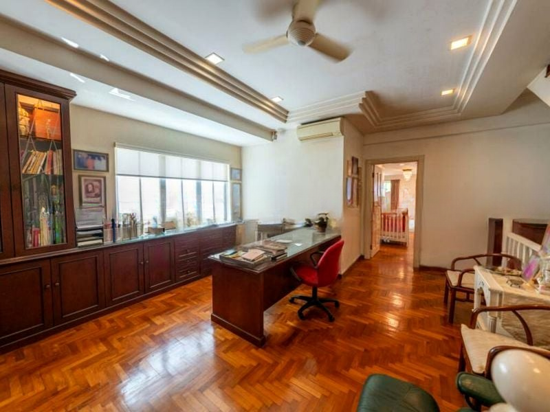 NEWTON SUITES 8