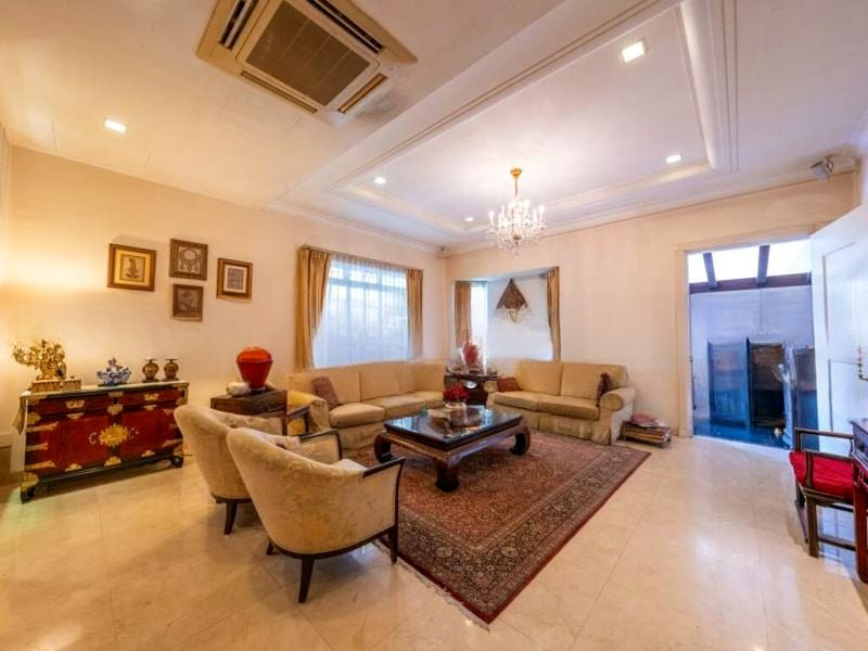 NEWTON SUITES 3