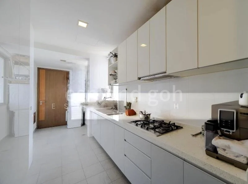 THE RIVERINE BY THE PARK 7