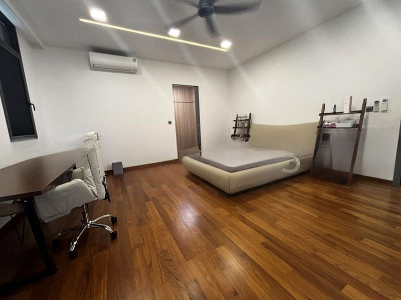 SEMBAWANG HILLS ESTATE 8