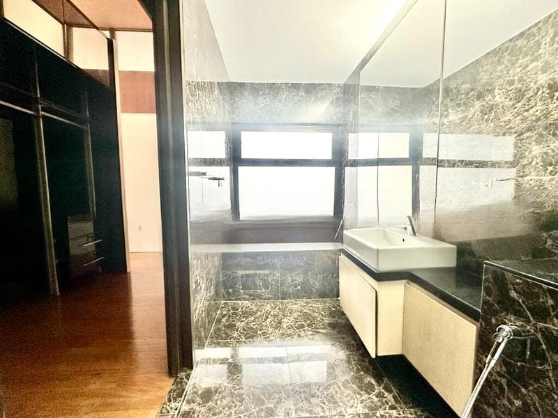 SPRING PARK ESTATE 5