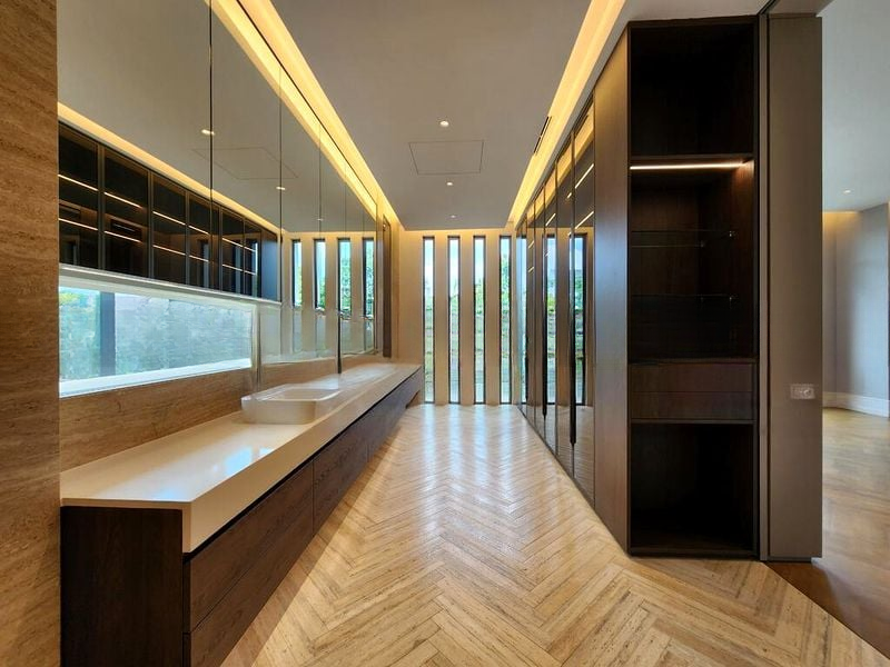 THOMSON HILLS ESTATE 6