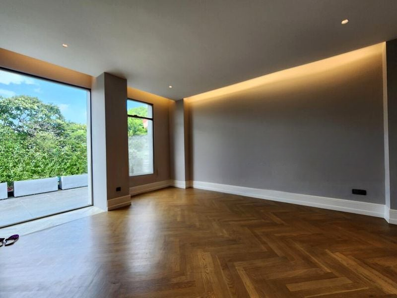 THOMSON HILLS ESTATE 5