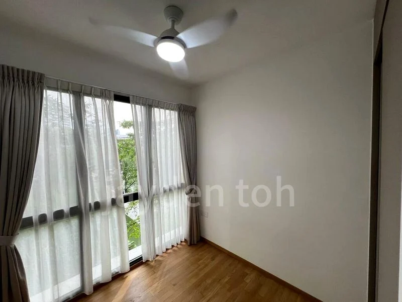 THE CLEMENT CANOPY 4