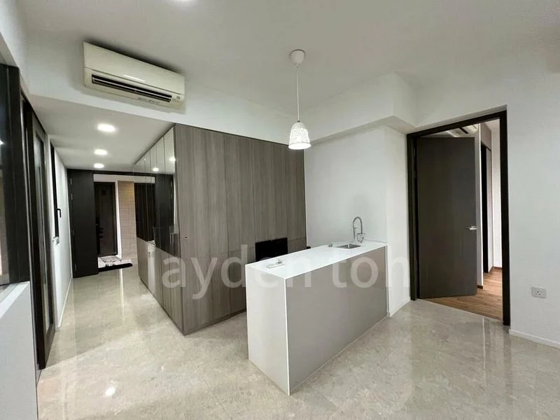 THE CLEMENT CANOPY 12