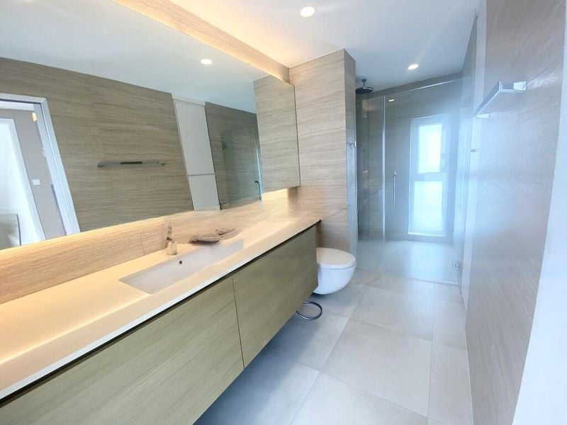 RIVIERA RESIDENCES 4