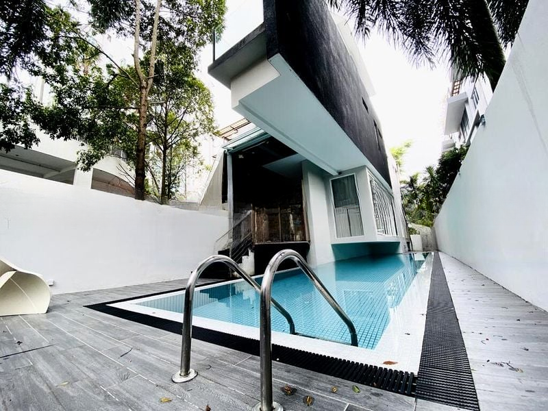 RIVIERA RESIDENCES 8