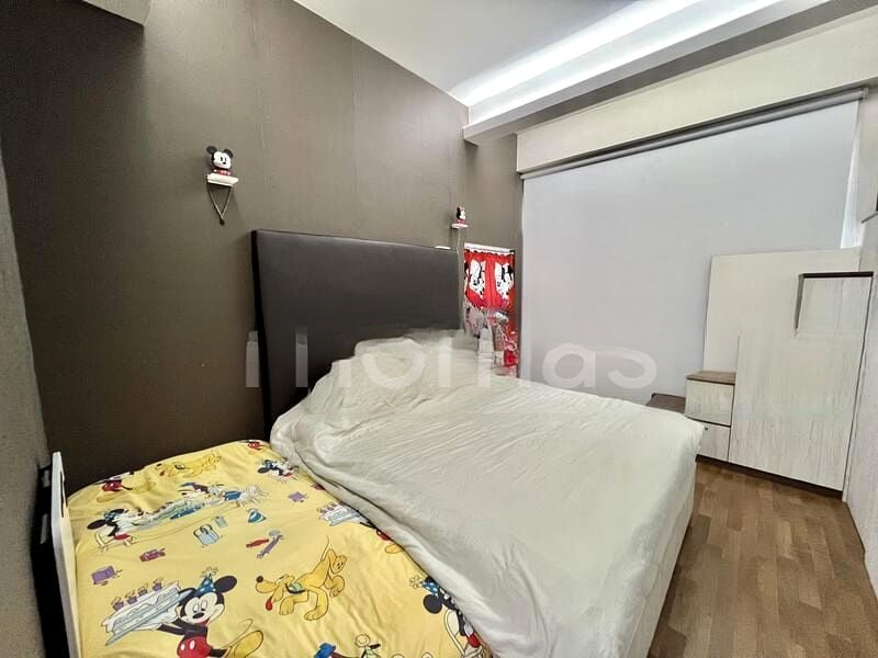 GERALD MUGLISTON ESTATE 9