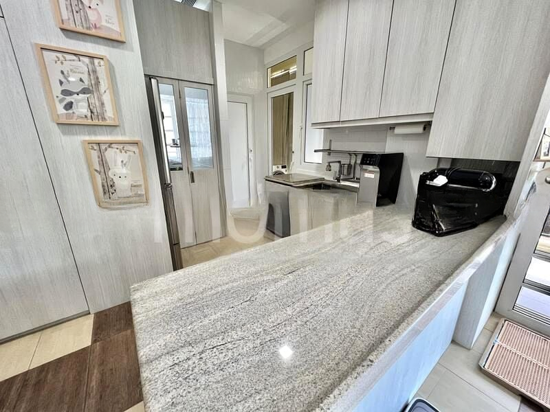 GERALD MUGLISTON ESTATE 8