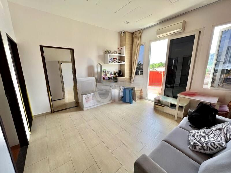 GERALD MUGLISTON ESTATE 12