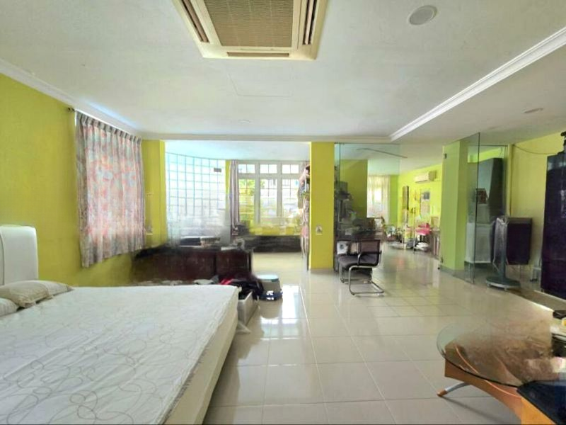 UNI BUILDING 5