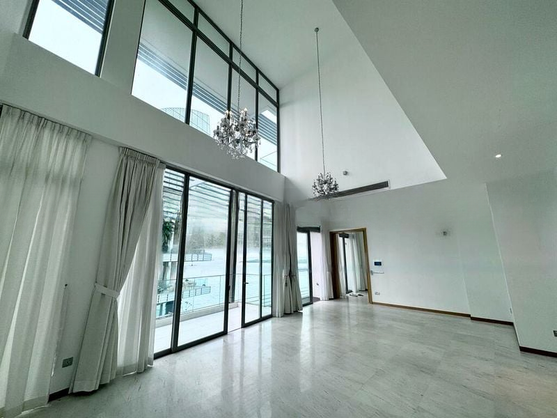 THE OCEANFRONT @ SENTOSA COVE 2