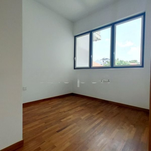 THE VERANDAH RESIDENCES 11