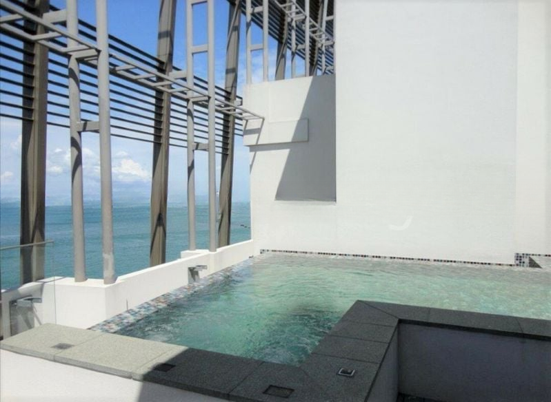 THE OCEANFRONT @ SENTOSA COVE 8