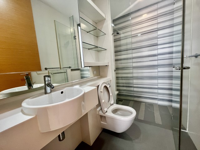 ONE JERVOIS 37