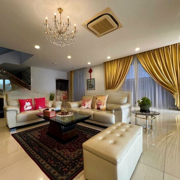 SELETAR HILLS ESTATE 10