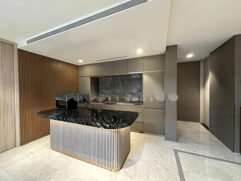 THOMSON GROVE 7