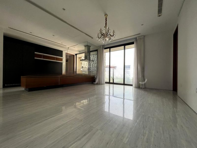 REIGNWOOD HAMILTON SCOTTS 2