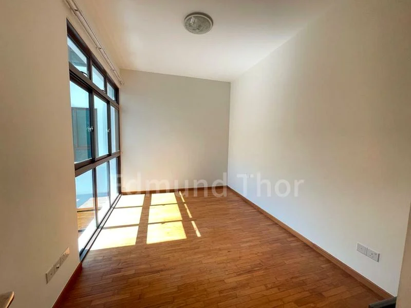 VARSITY PARK CONDOMINIUM 4