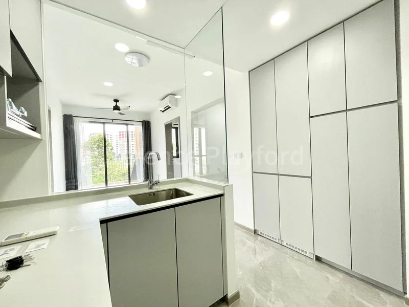 THE GARDEN RESIDENCES 10