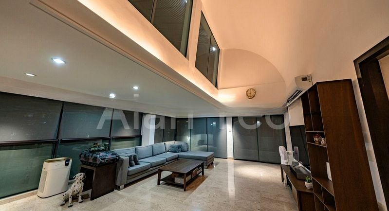 LA MAISON 10