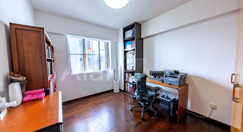 LA MAISON 8
