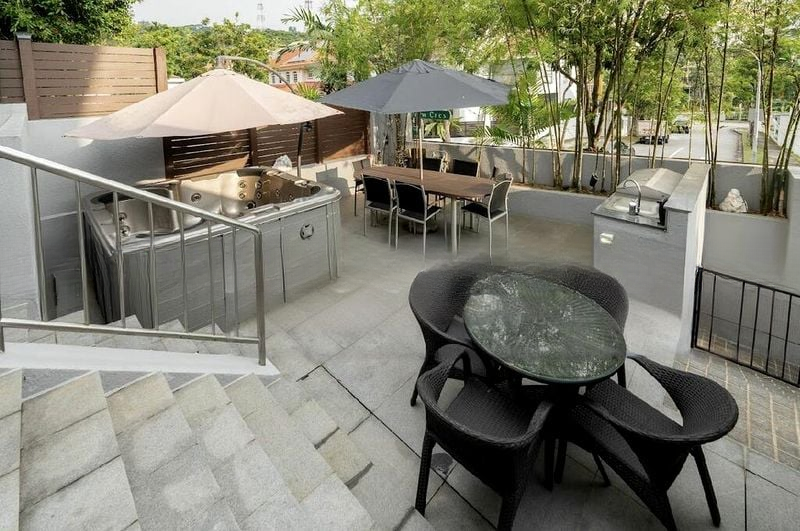 HILLVIEW VILLAS 7