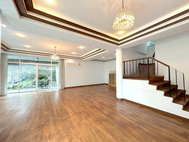 SEMBAWANG HILLS ESTATE 4