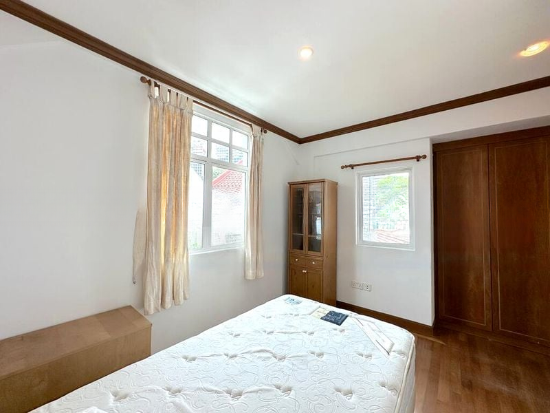 SEMBAWANG HILLS ESTATE 12