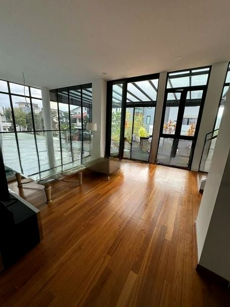 FOURTH AVENUE RESIDENCES 6