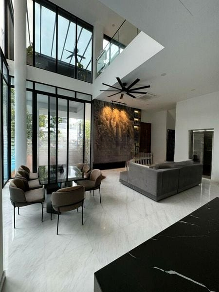 FOURTH AVENUE RESIDENCES 8