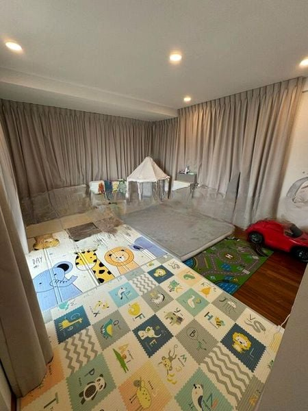 FOURTH AVENUE RESIDENCES 5