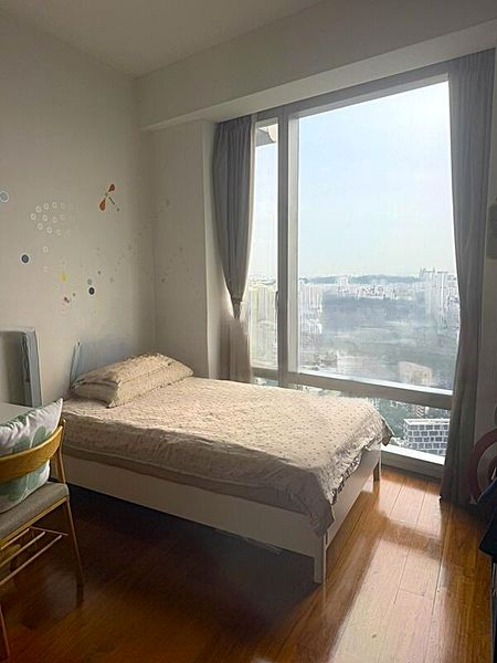 THE ORCHARD RESIDENCES 5