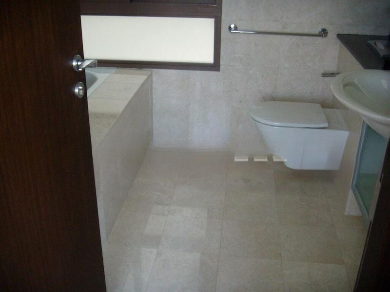 THE REEF AT KING'S DOCK 6