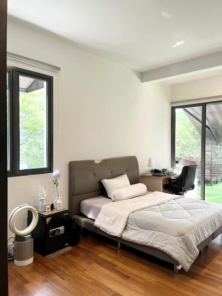 SELETAR HILLS ESTATE 9